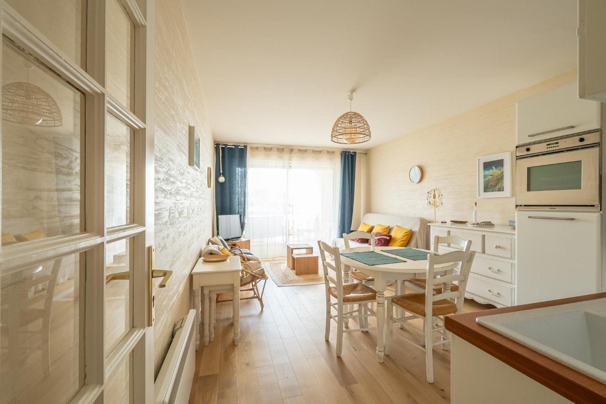 Agréable appartement et terrasse à 2 pas de la mer Wimereux Extérieur photo